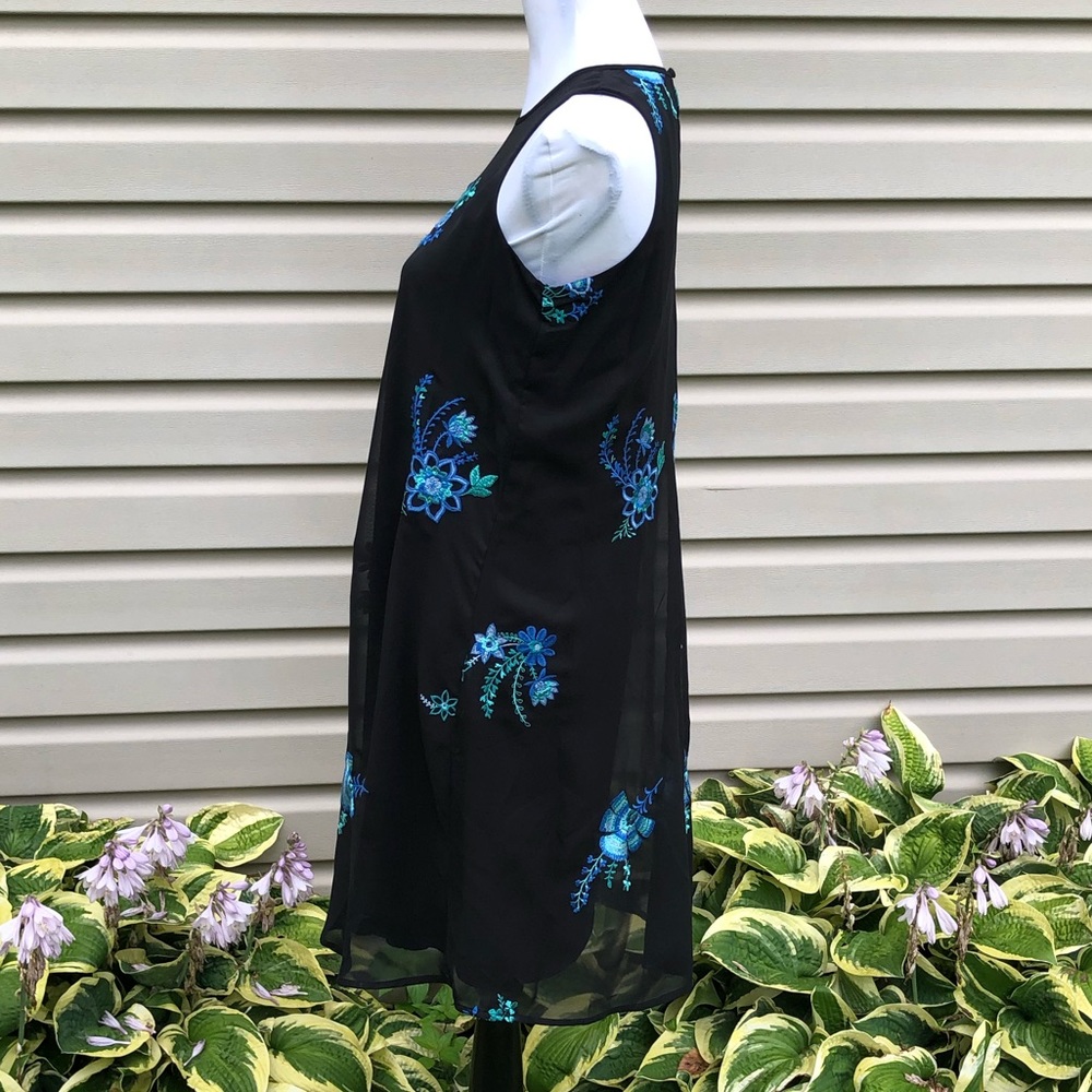 NWT Calvin Klein Floral Embroidered Trapeze Dress - Picture 9 of 11